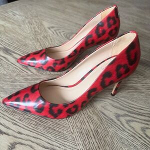 Vince Camuto Leopard Stiletto Patent Treesha Red Black Pointed Toe Size 8.5 M 39